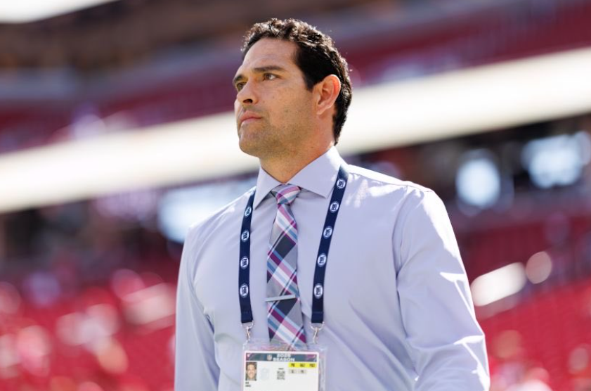 Former NFL quarterback Mark Sanchez was arrested: Three felony charges of stabbing, drug abuse, and trespassing. What's the full story