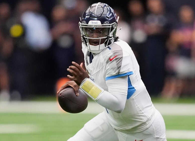 QB Cam Ward Earns First NFL Win, Titans Defeat Cardinals in Thrilling Game